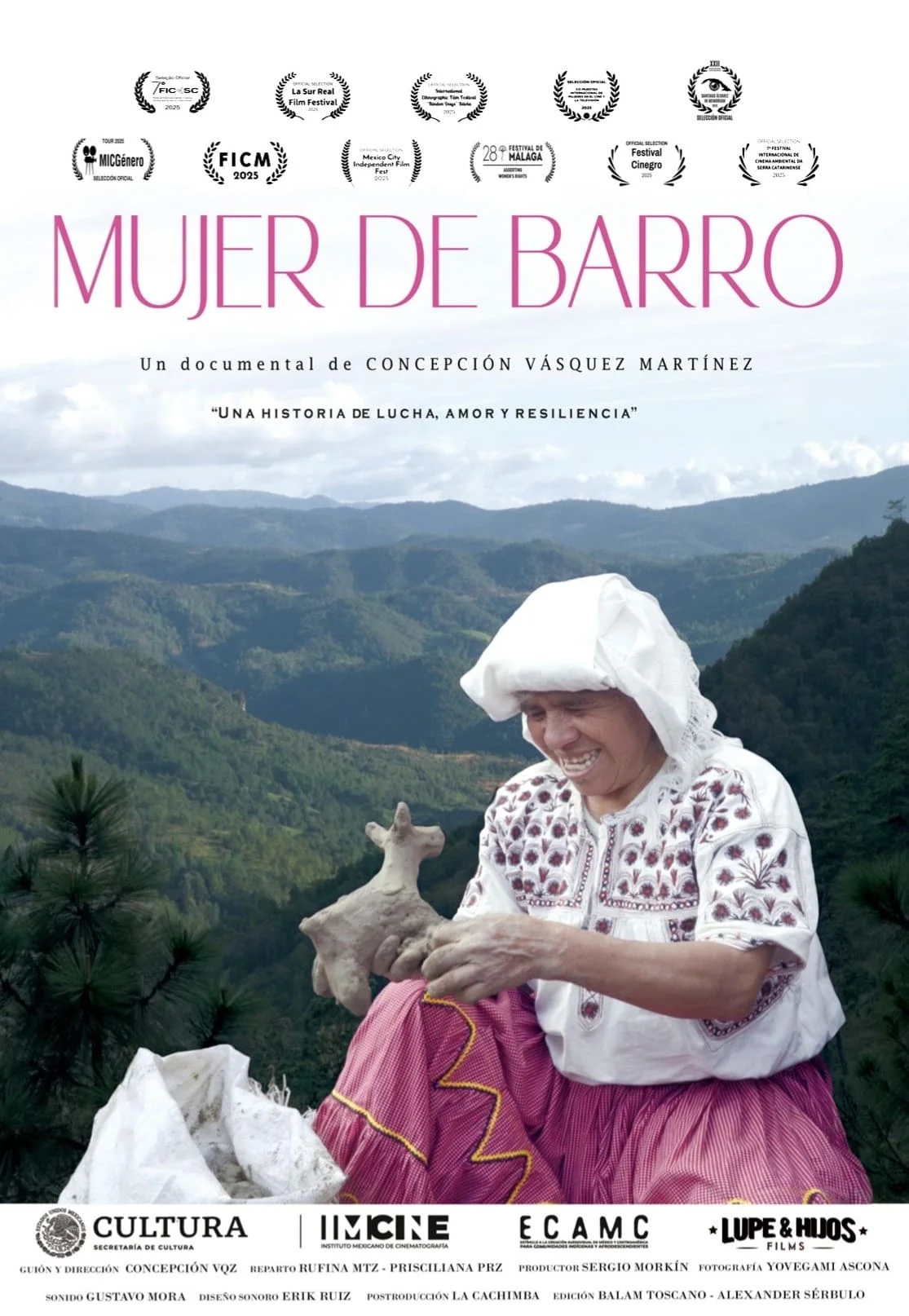 Cartel oficial de Mujer de Barro con sus laureles de festivales. Foto: cortesía Concepción Vásquez Cartel oficial de Mujer de Barro con sus laureles de festivales. Foto: cortesía Concepción Vásquez